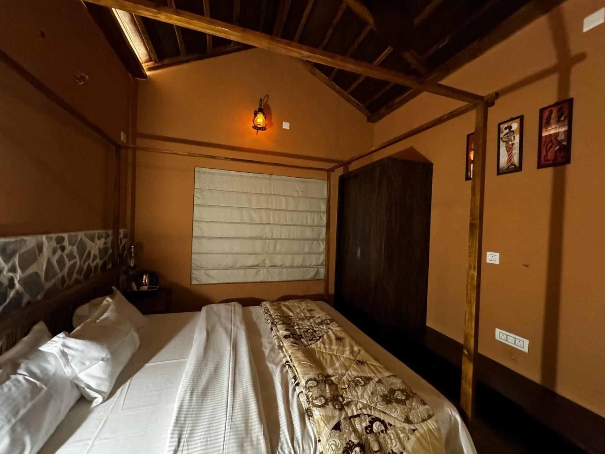 Chaitali The Villa Shanti Niketan Luaran gambar